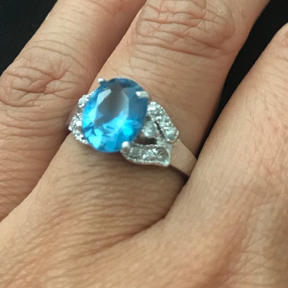 Jewelry - Silver plated ring with stimulated diamond / stone